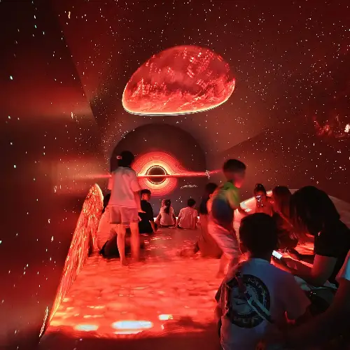 X space time city ha noi