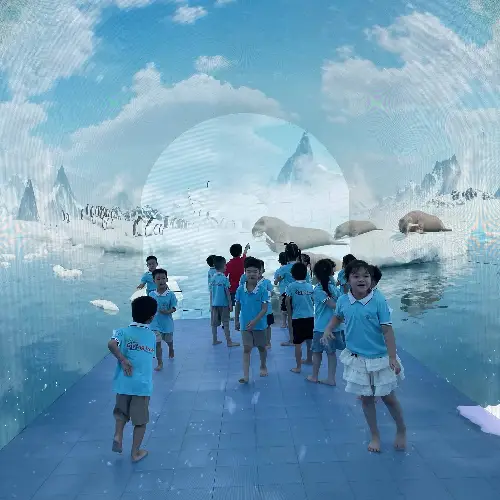 X space time city ha noi