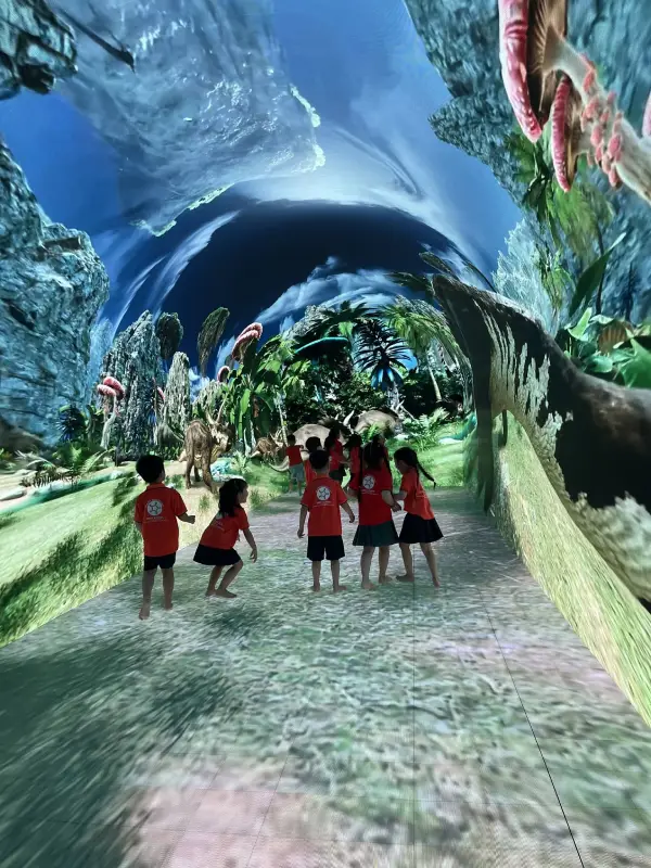 X space time city ha noi
